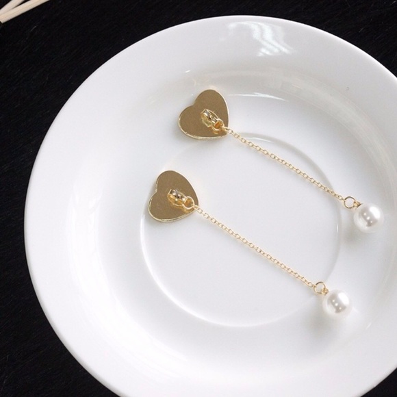 2 left!! Pearl drop earrings - Picture 5 of 6